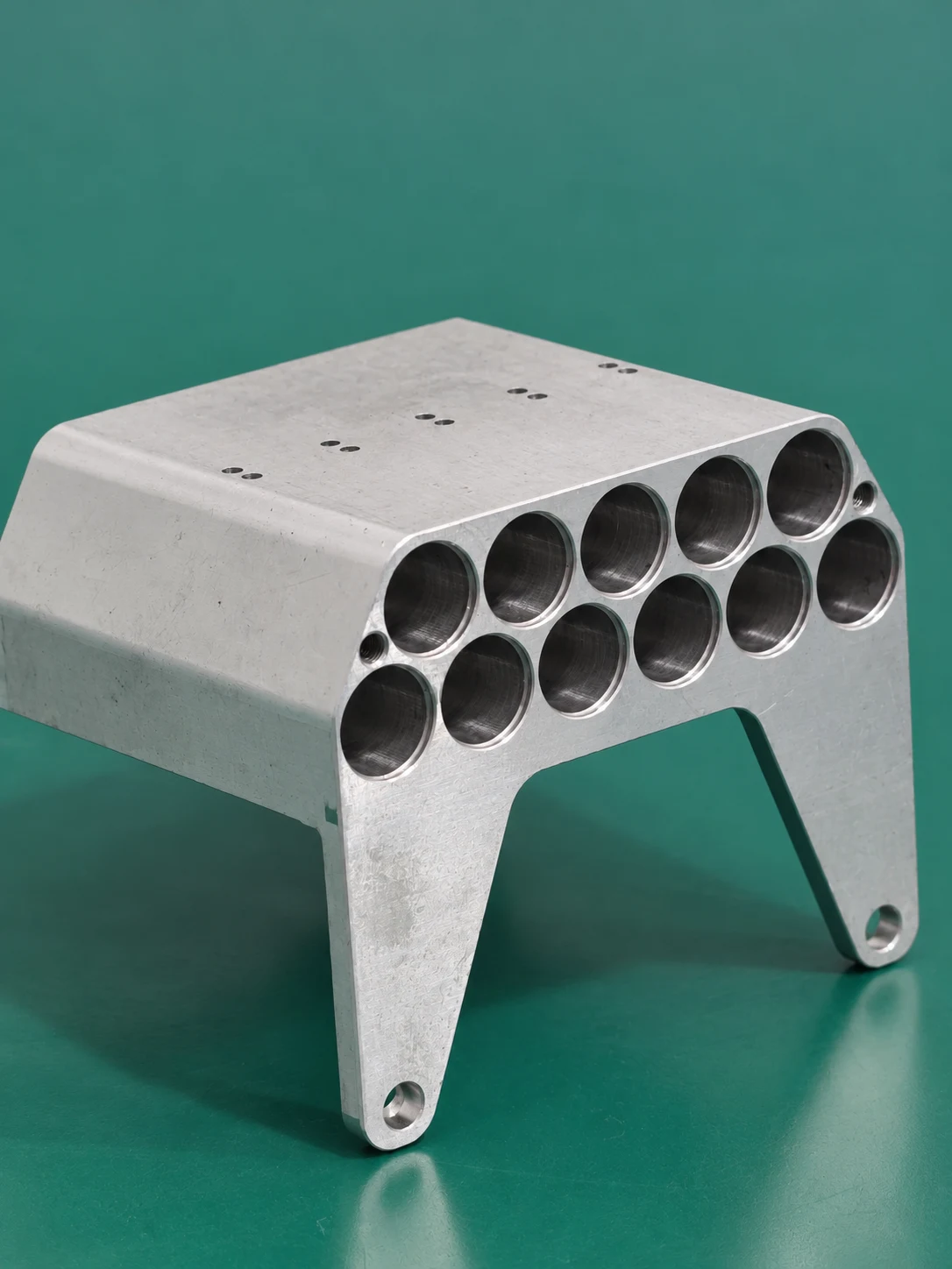 Bore patterns and mounting features